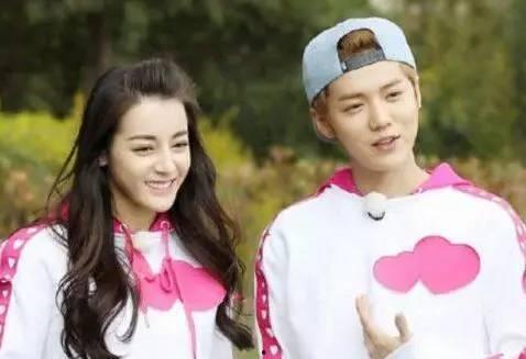 鹿晗让热巴撕名牌视频,精彩瞬间回顾