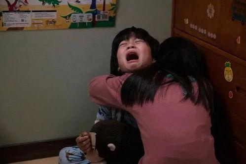 后妈打孩子视频,家庭暴力引发社会关注