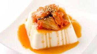 男人吃女人豆腐视频,揭秘男人吃女人豆腐视频背后的真相